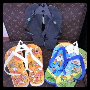 NWT Size 4/5 3 pair Havaiana’s